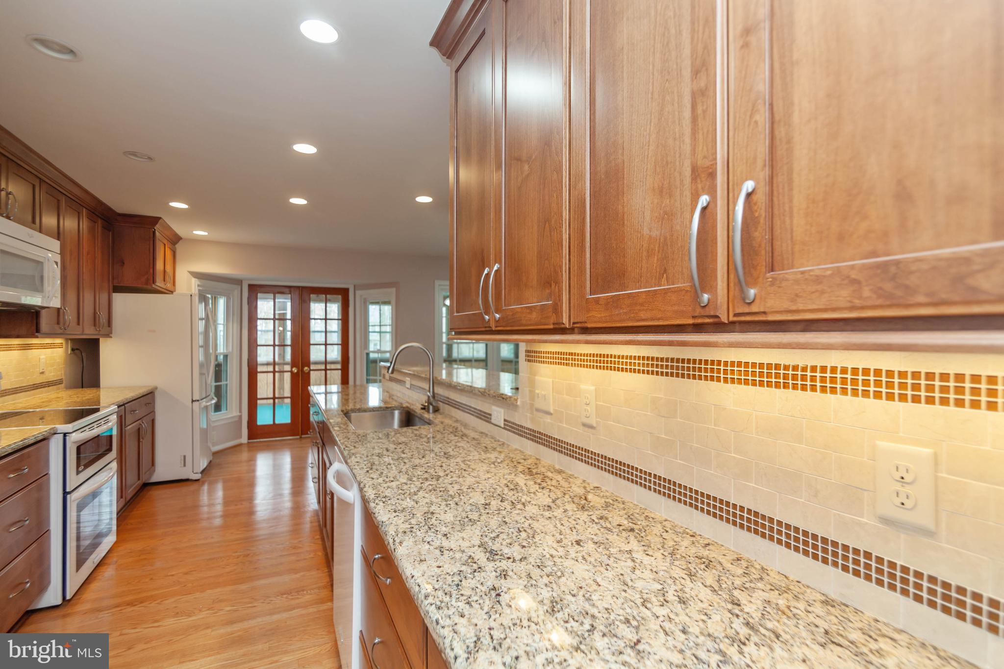 7703 Modisto Lane Springfield, VA 22153 - Photo 11 of 40 Gallery Image 11