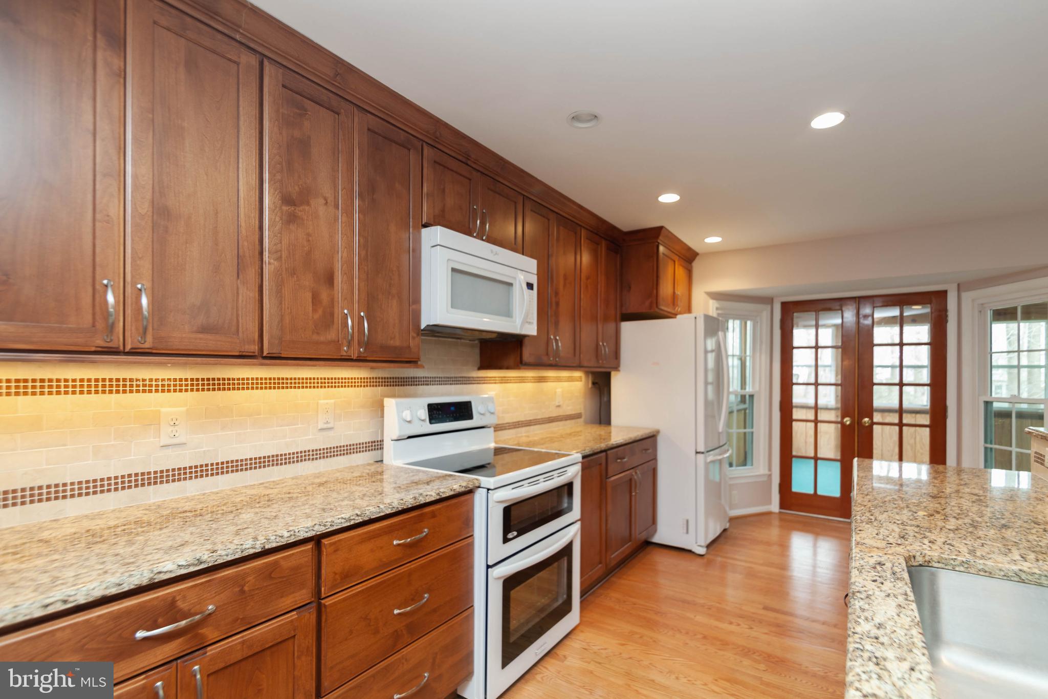 7703 Modisto Lane Springfield, VA 22153 - Photo 12 of 40 Gallery Image 12