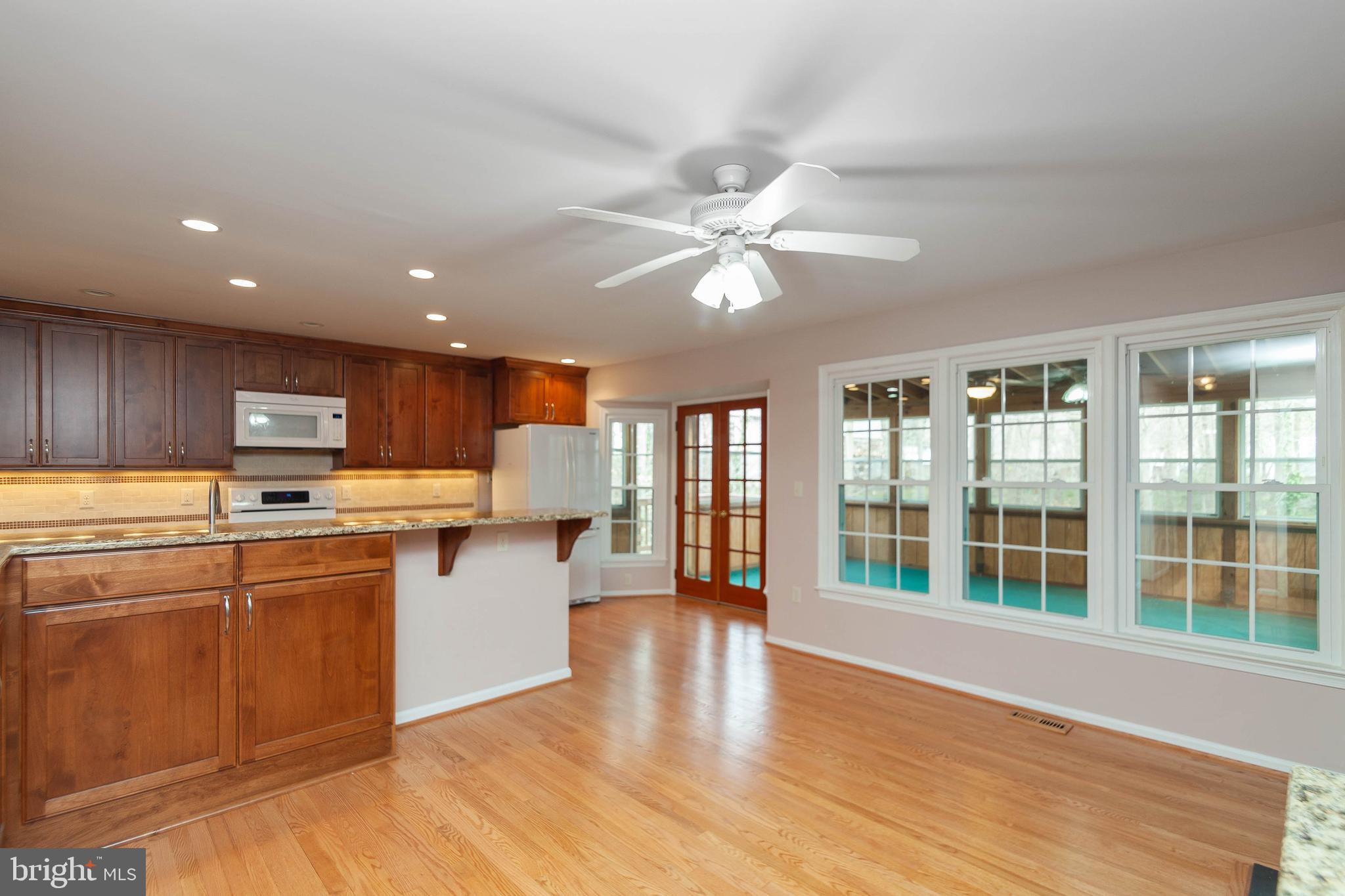 7703 Modisto Lane Springfield, VA 22153 - Photo 14 of 40 Gallery Image 14