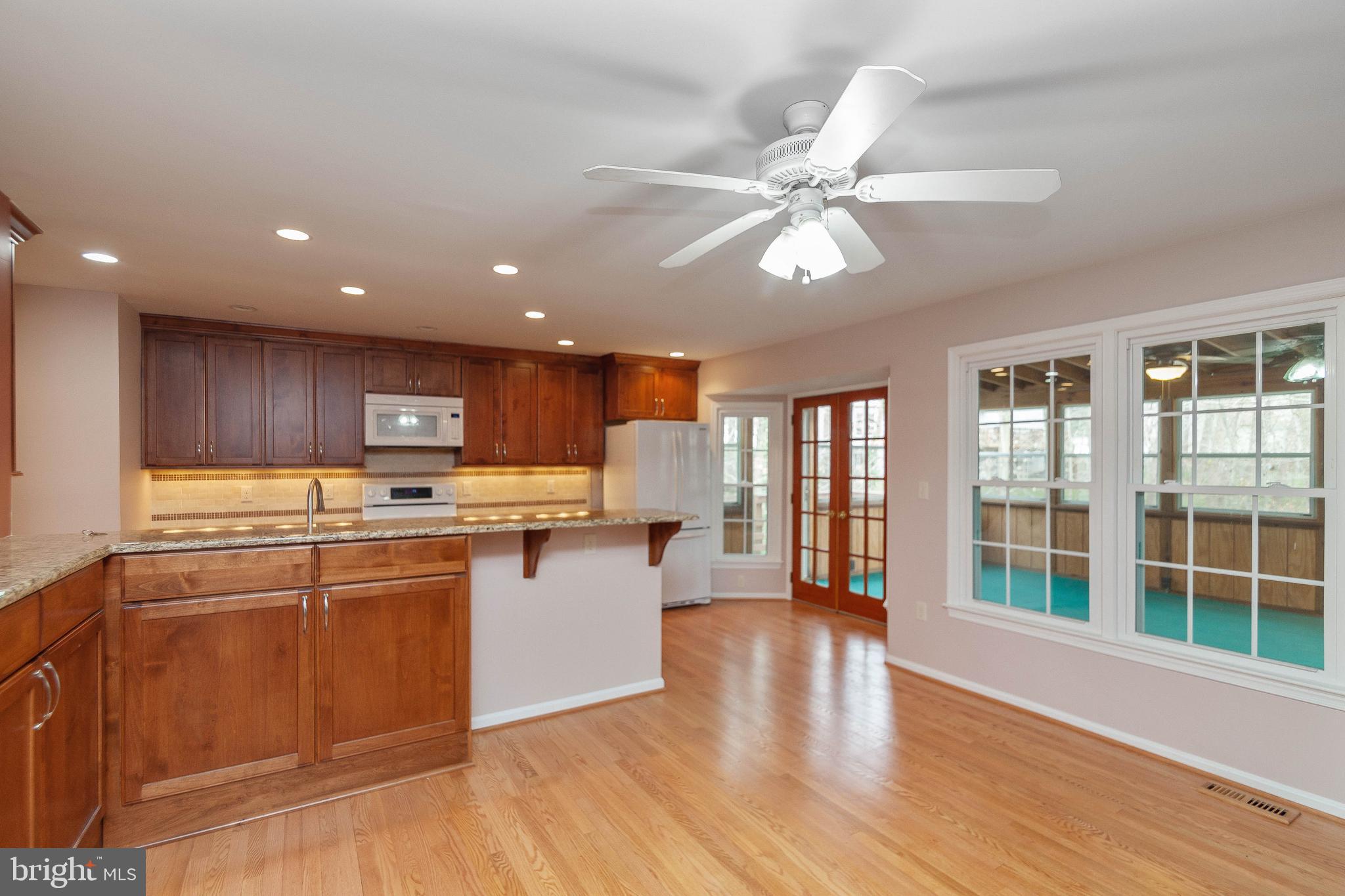 7703 Modisto Lane Springfield, VA 22153 - Photo 15 of 40 Gallery Image 15