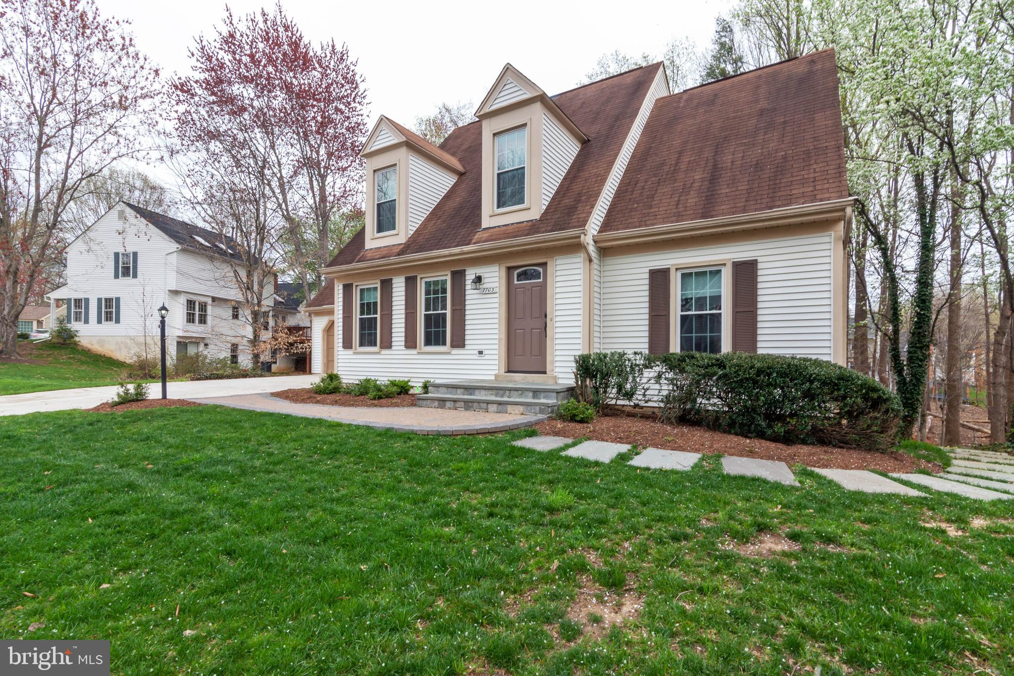 7703 Modisto Lane Springfield, VA 22153 - Photo 3 of 40 Gallery Image 3