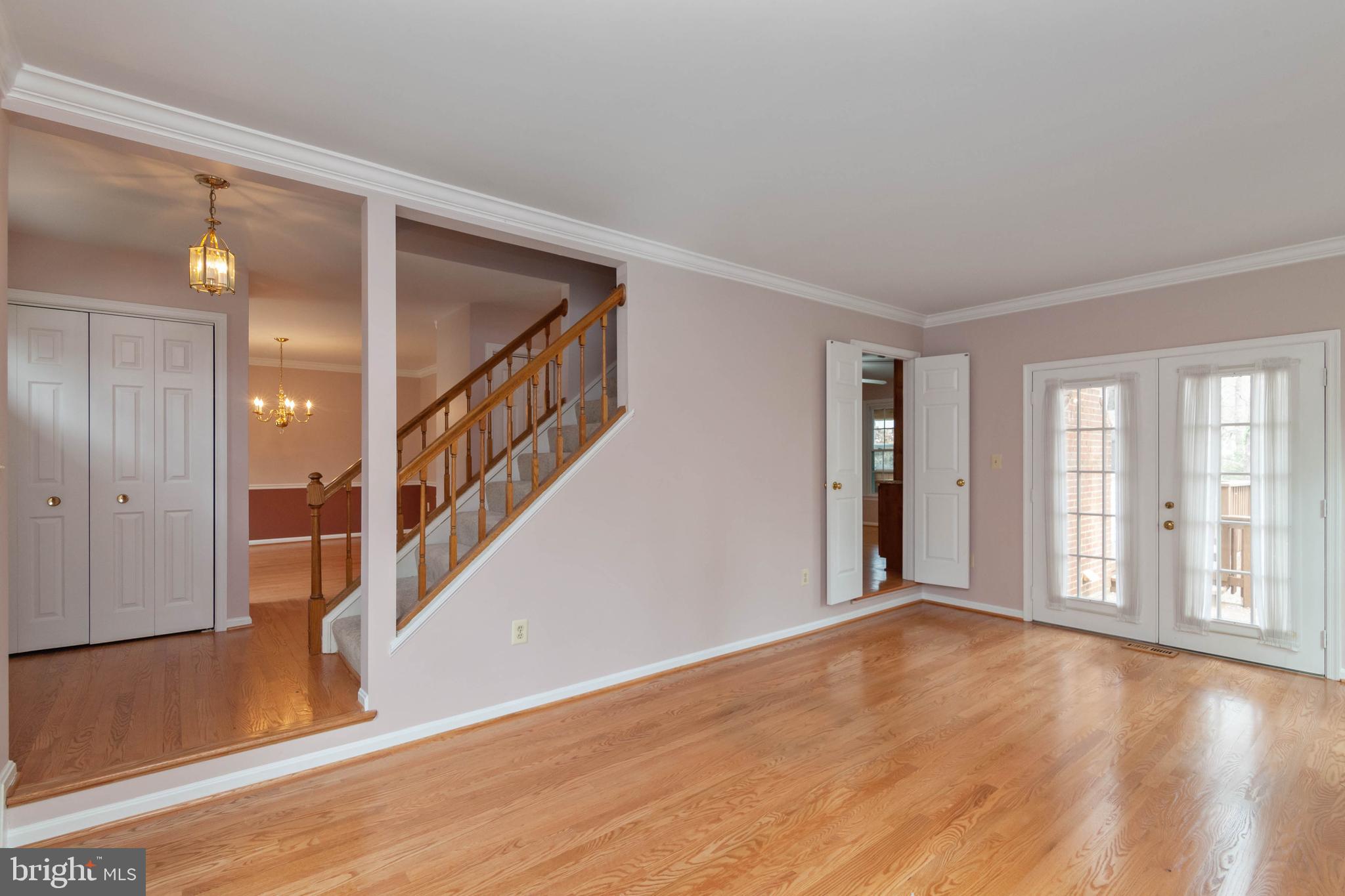 7703 Modisto Lane Springfield, VA 22153 - Photo 7 of 40 Gallery Image 7