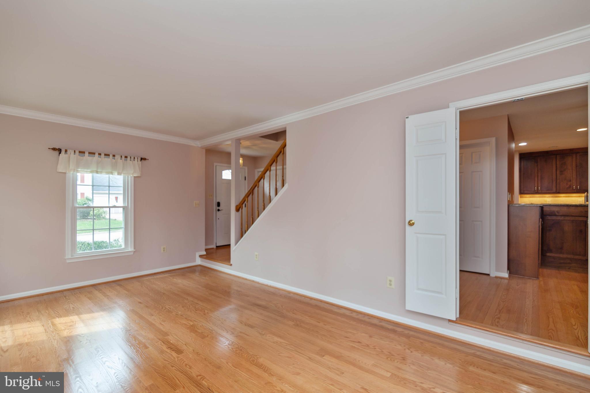 7703 Modisto Lane Springfield, VA 22153 - Photo 10 of 40 Gallery Image 10