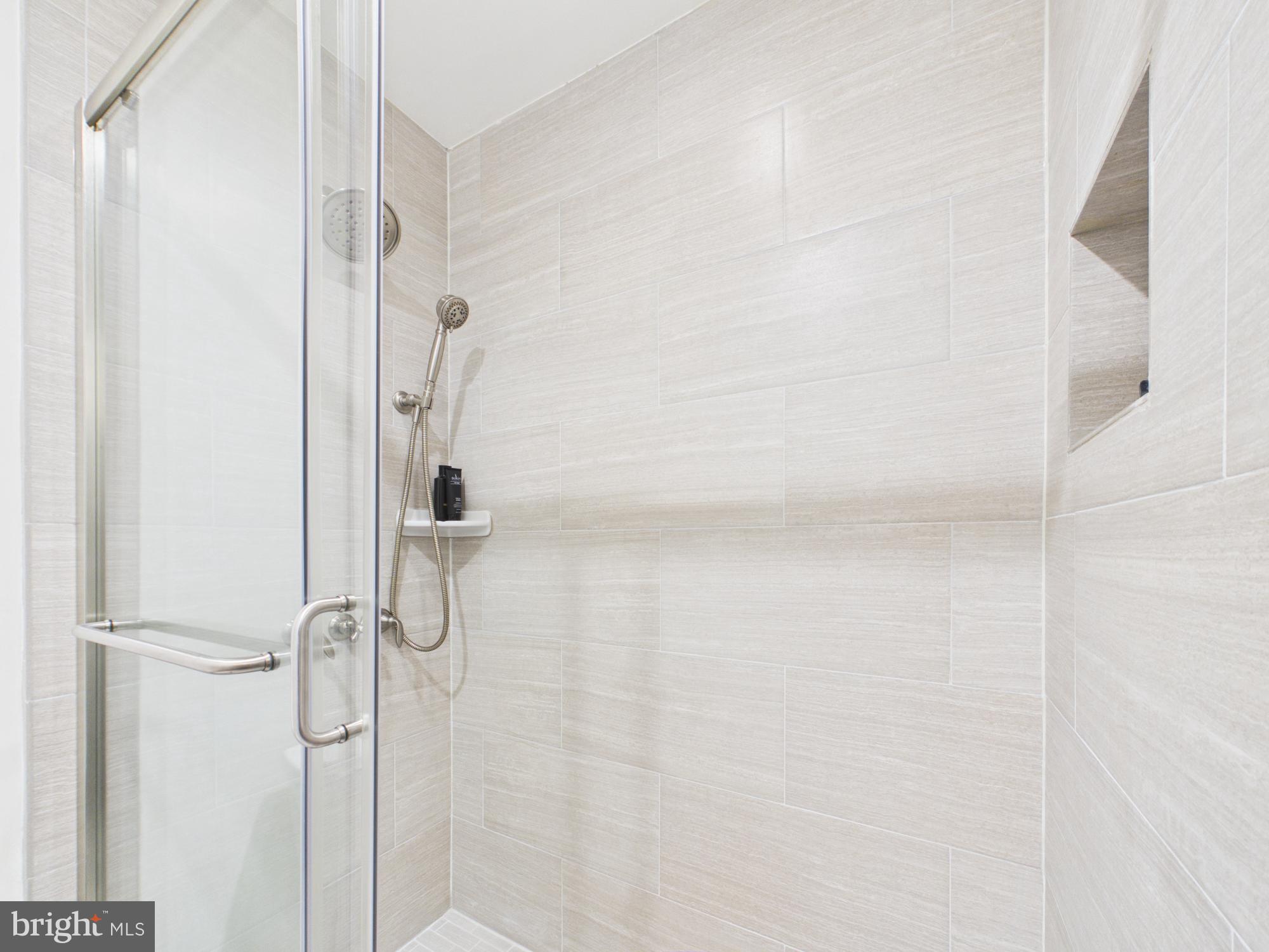 8714 Old Courthouse Road Vienna, VA 22182 - Photo 26 of 39 Main level full bathroom