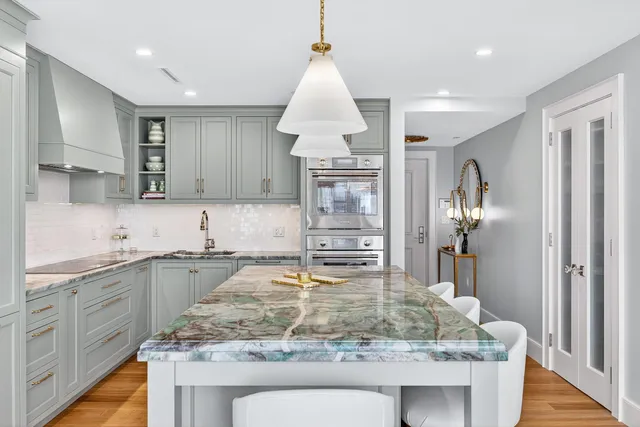 $8,995,000 | 10 Rowes Wharf, Unit PH4, Boston, MA 02110