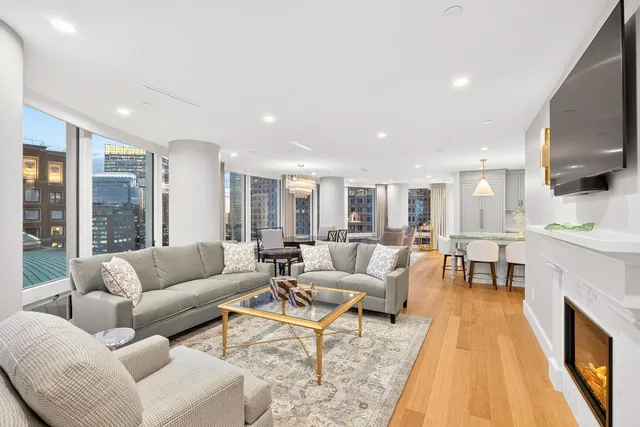 $8,995,000 | 10 Rowes Wharf, Unit PH4, Boston, MA 02110