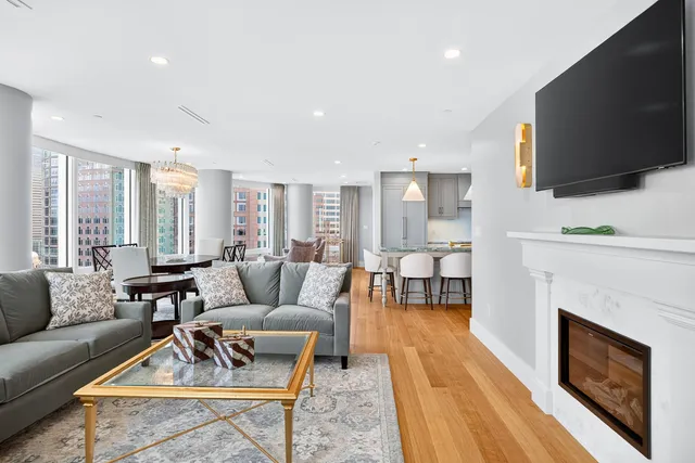 $8,995,000 | 10 Rowes Wharf, Unit PH4, Boston, MA 02110