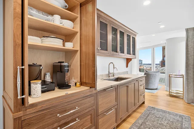 $8,995,000 | 10 Rowes Wharf, Unit PH4, Boston, MA 02110
