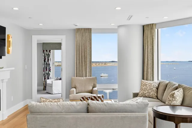 $8,995,000 | 10 Rowes Wharf, Unit PH4, Boston, MA 02110