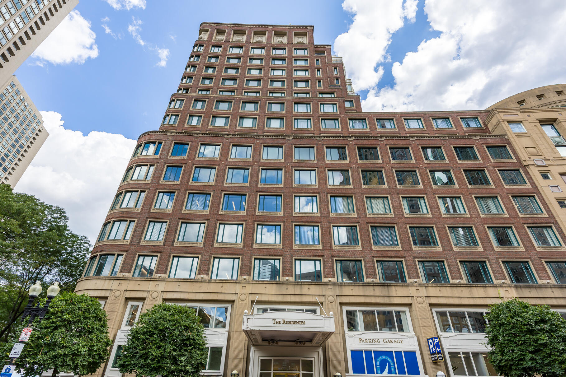 10 Rowes Wharf, Unit PH4 Boston, MA 02110 - Photo 6 of 93 9L4A5714