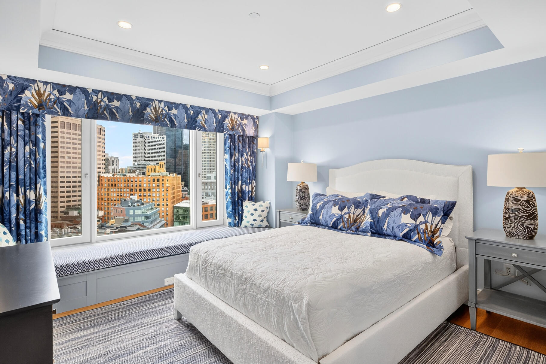 10 Rowes Wharf, Unit PH4 Boston, MA 02110 - Photo 63 of 93 026_9L4A5822