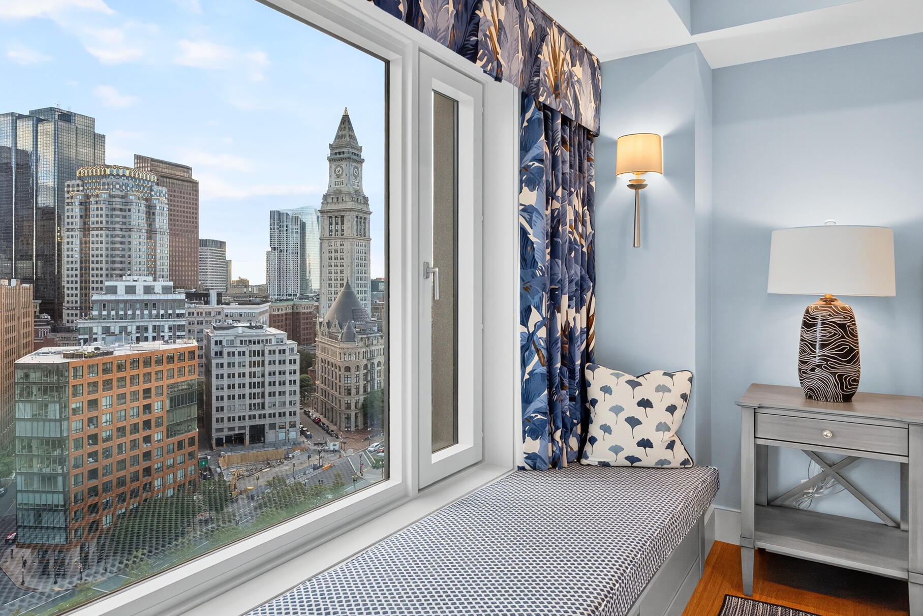 10 Rowes Wharf, Unit PH4 Boston, MA 02110 - Photo 64 of 93 052_9L4A6348