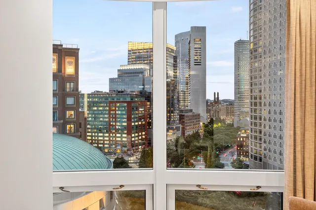 $8,995,000 | 10 Rowes Wharf, Unit PH4, Boston, MA 02110