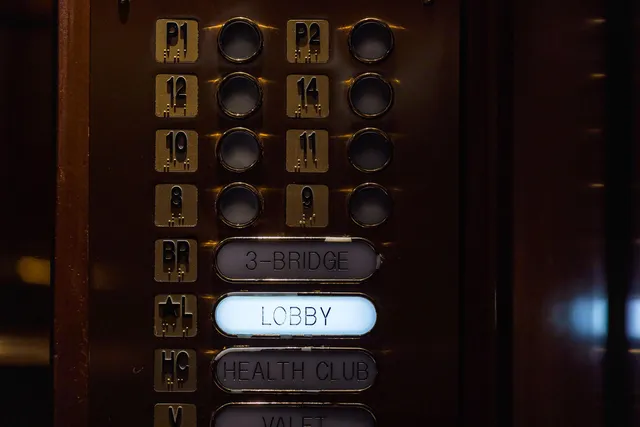 $8,995,000 | 10 Rowes Wharf, Unit PH4, Boston, MA 02110