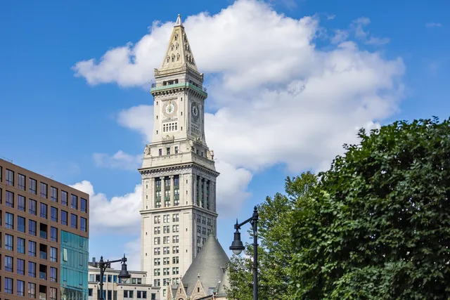 $8,995,000 | 10 Rowes Wharf, Unit PH4, Boston, MA 02110