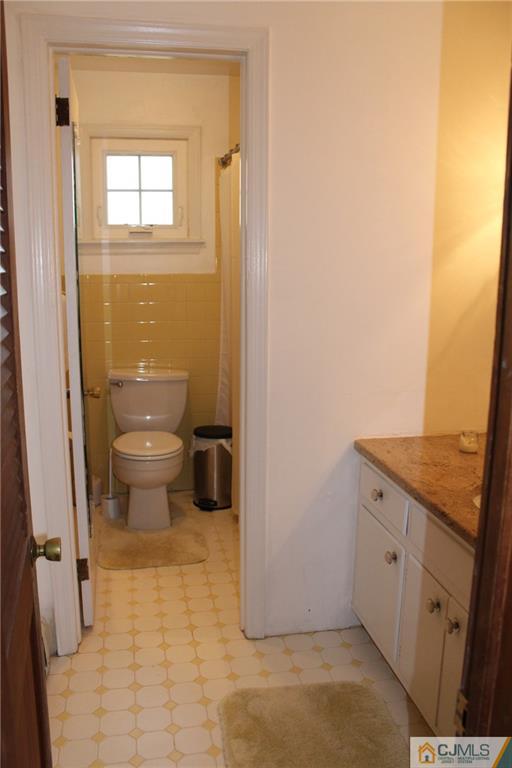 13 Lloyd Road Morganville, NJ 07751 - Photo 14 of 24 Gallery Image 14