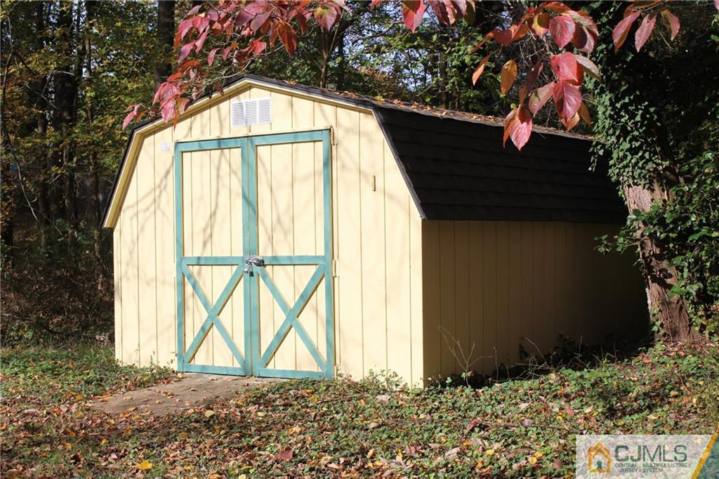 13 Lloyd Road Morganville, NJ 07751 - Photo 22 of 24 Gallery Image 22