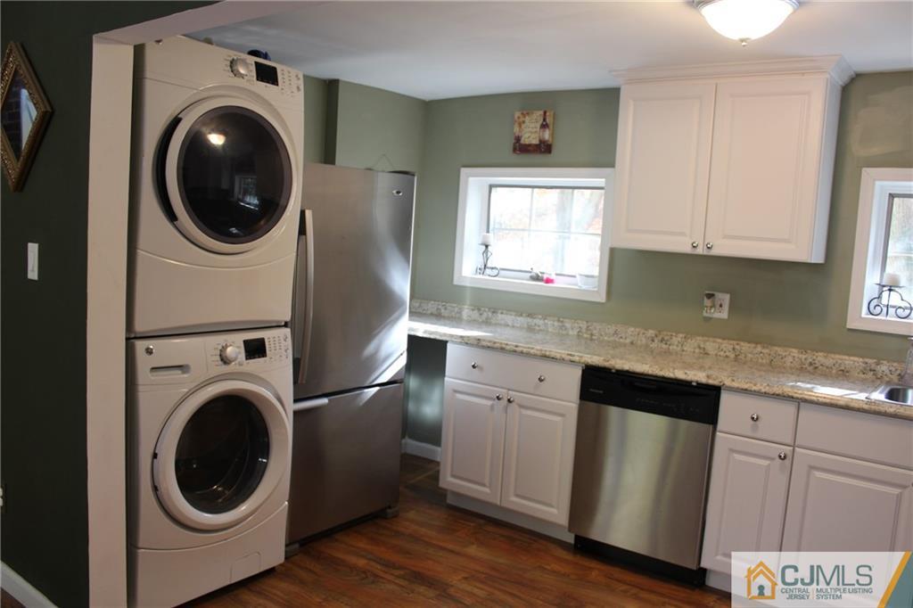 13 Lloyd Road Morganville, NJ 07751 - Photo 8 of 24 Gallery Image 8