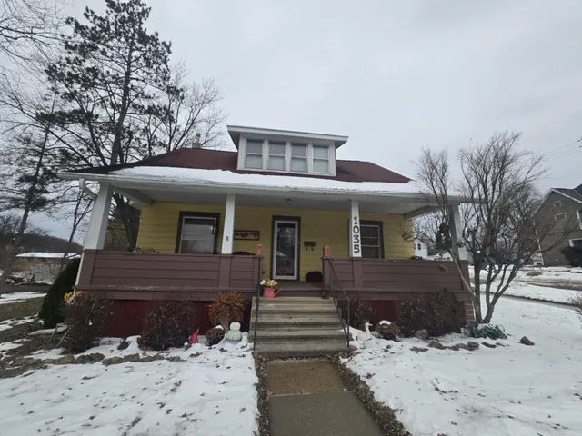 $210,000 | 1035 Academy Street, Elroy, WI 53929