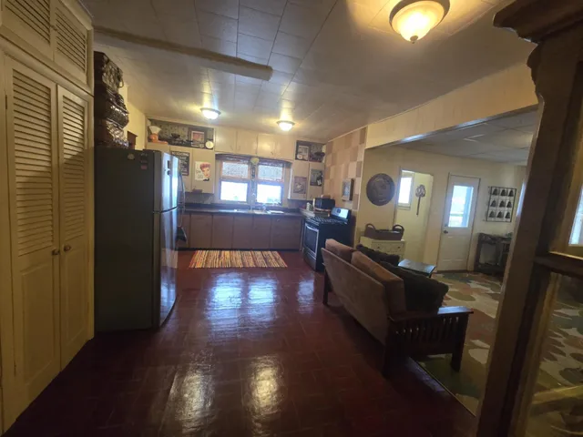 $210,000 | 1035 Academy Street, Elroy, WI 53929