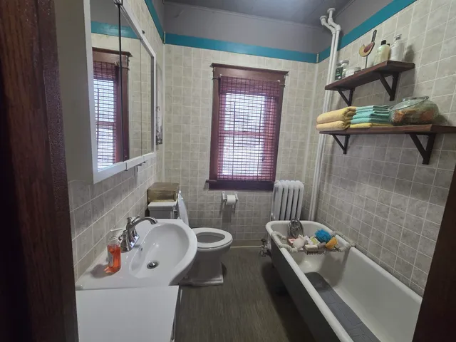 $210,000 | 1035 Academy Street, Elroy, WI 53929