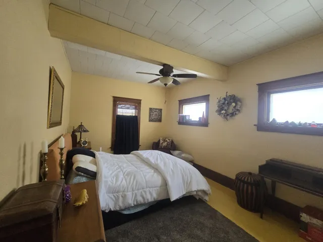 $210,000 | 1035 Academy Street, Elroy, WI 53929