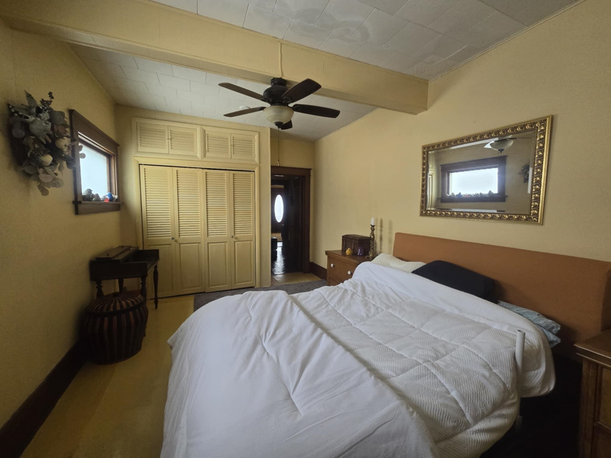 1035 Academy Street Elroy, WI 53929 - Photo 15 of 34