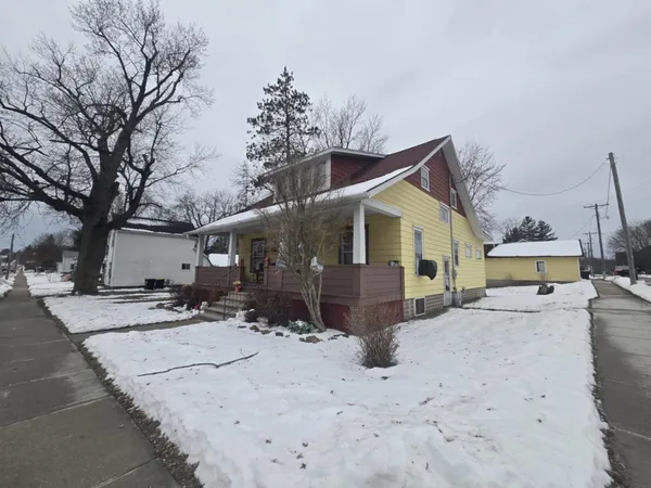 $210,000 | 1035 Academy Street, Elroy, WI 53929