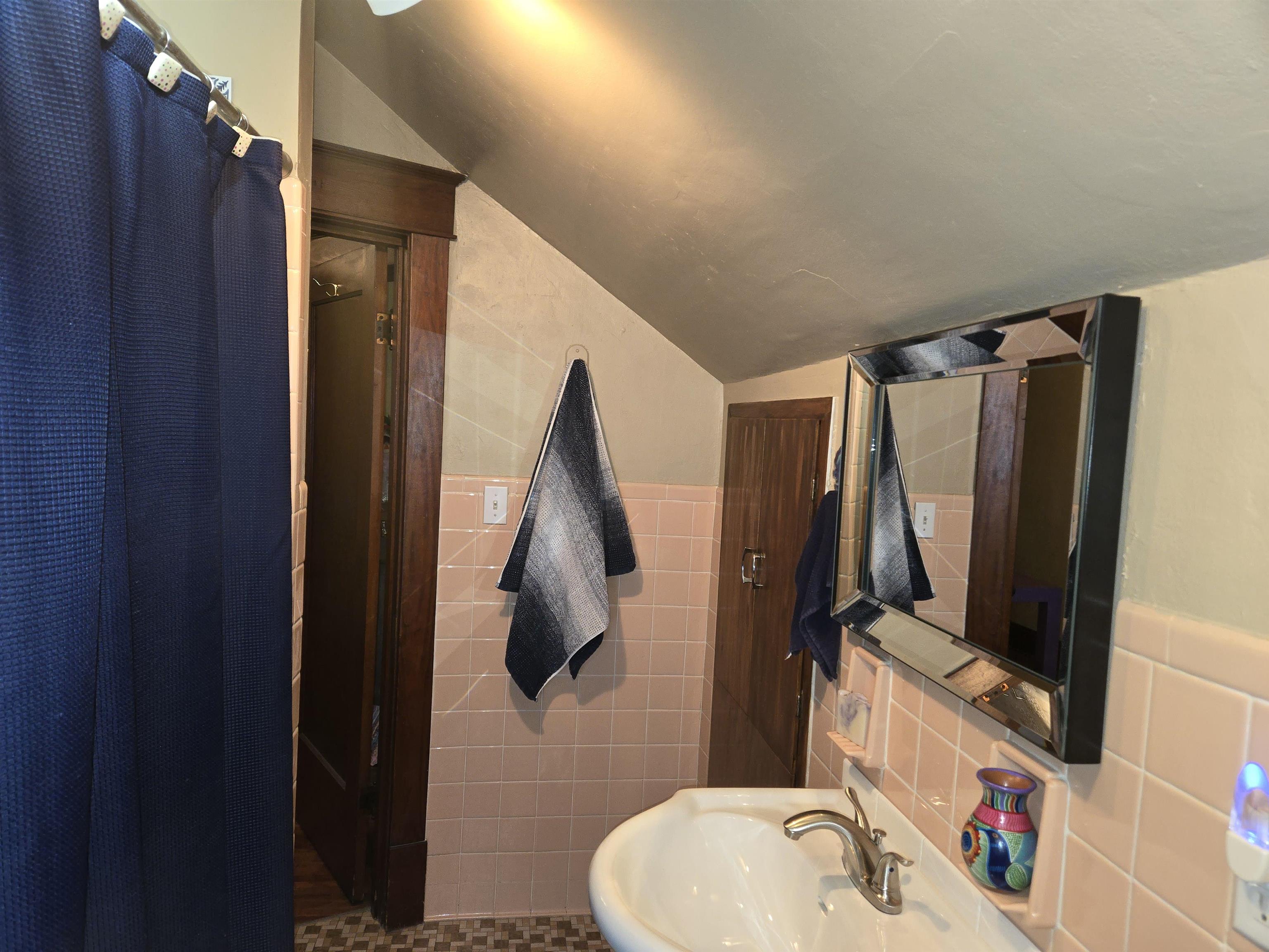 1035 Academy Street Elroy, WI 53929 - Photo 28 of 34