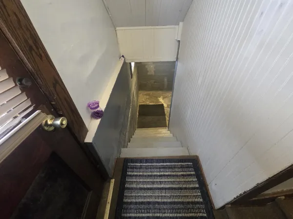 $210,000 | 1035 Academy Street, Elroy, WI 53929