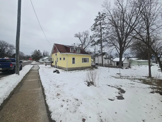 $210,000 | 1035 Academy Street, Elroy, WI 53929
