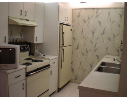 1068 Yarmouth C, Unit 1068 Boca Raton, FL 33434 - Photo 3 of 6 Additional Photo