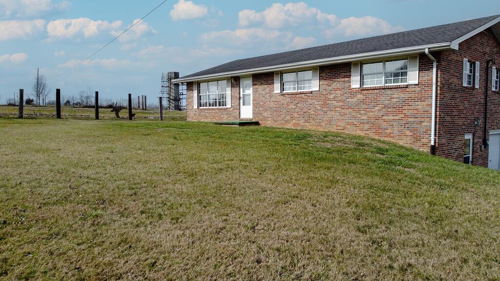 1245 Barren Valley Road Chuckey, TN 37641 - Photo 1 of 27 Front2