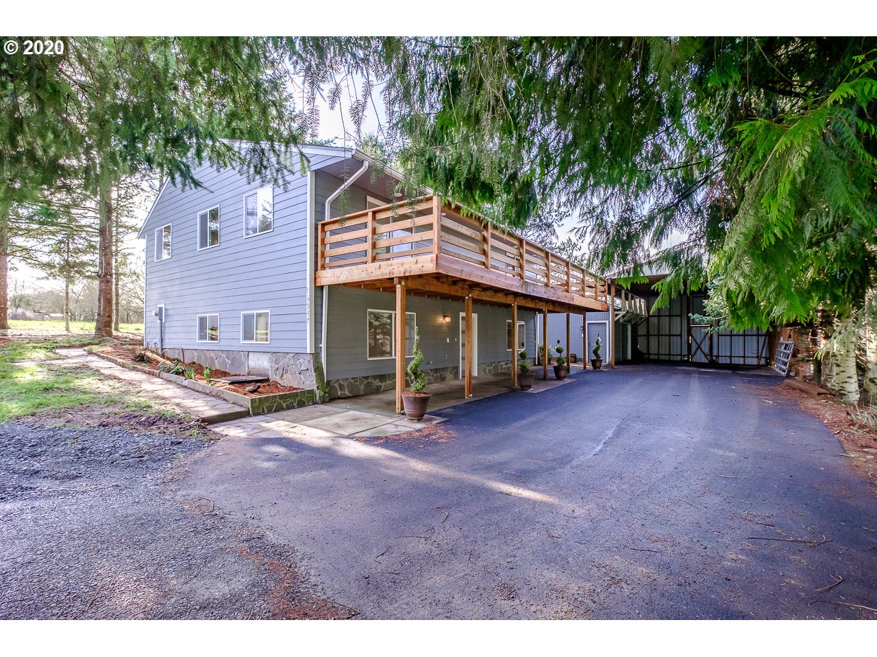 15337 South Maplelane Road Oregon City, OR 97045 - Photo 1 of 32 Gallery Image 1