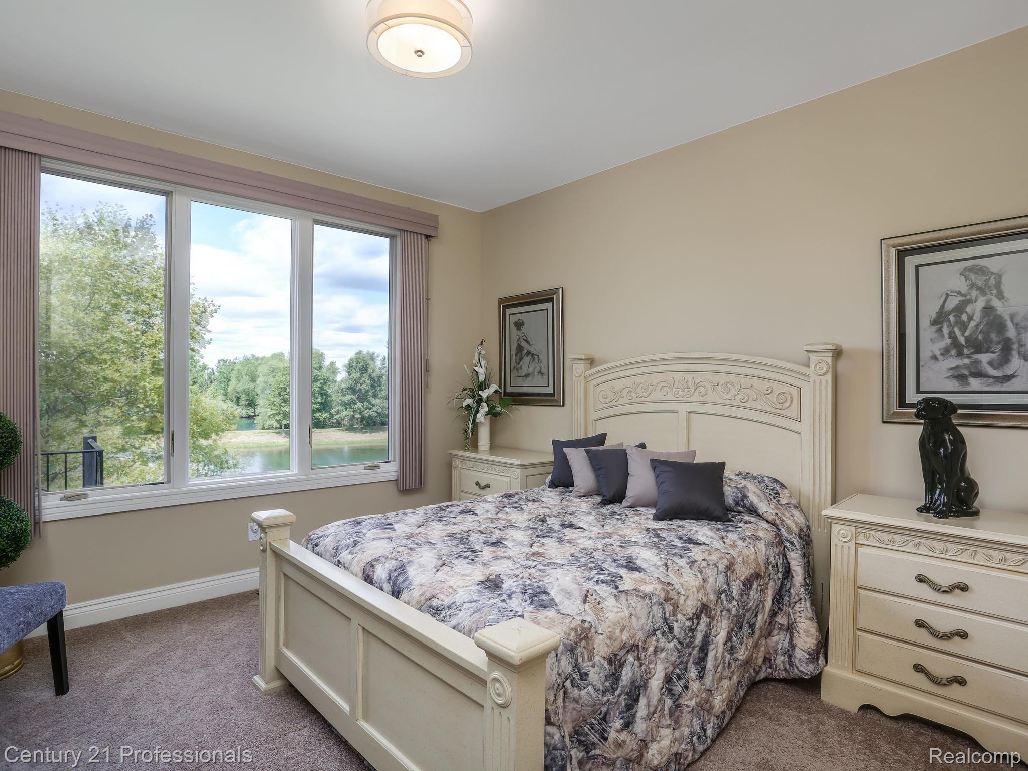 2744 North Addison Circle Rochester, MI 48306 - Photo 29 of 62 2744 S Addison Cir Rochester-020-020-2744 Addison circle south-MLS_Size.jpg