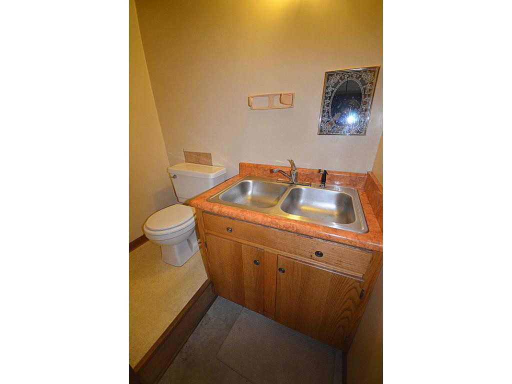 141 River Road Bluff City, TN 37618 - Photo 15 of 24 Half Bath