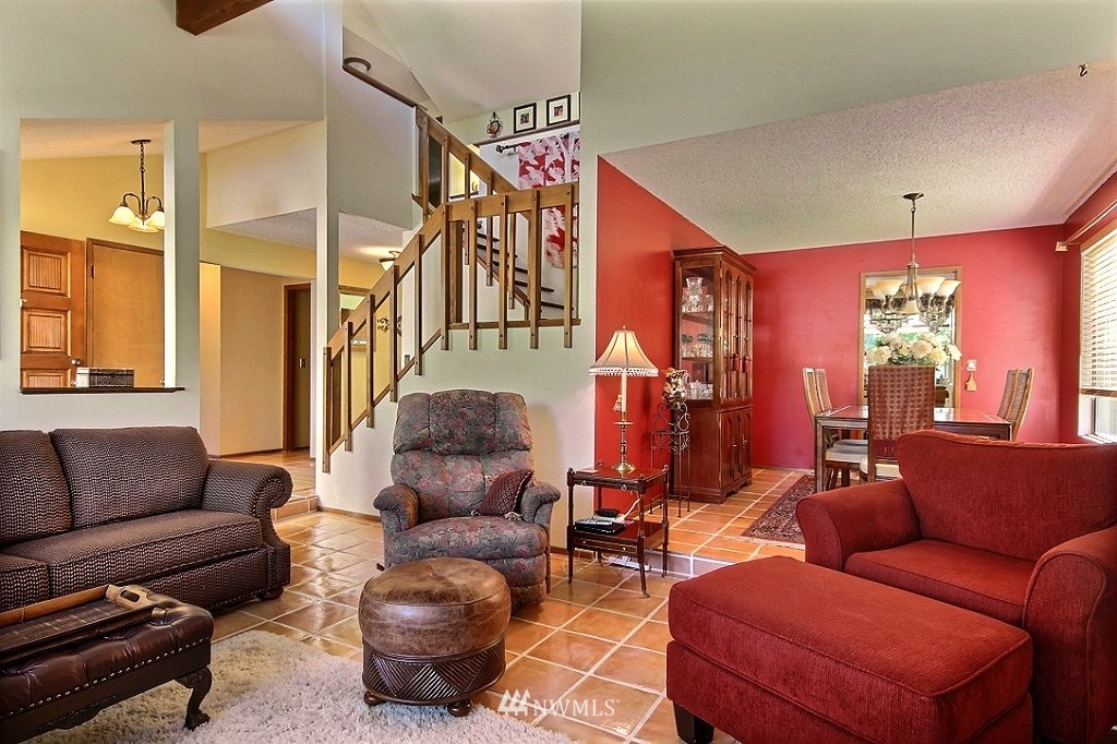 721 South 31st Street Renton, WA 98055 - Photo 4 of 24 Gallery Image 4