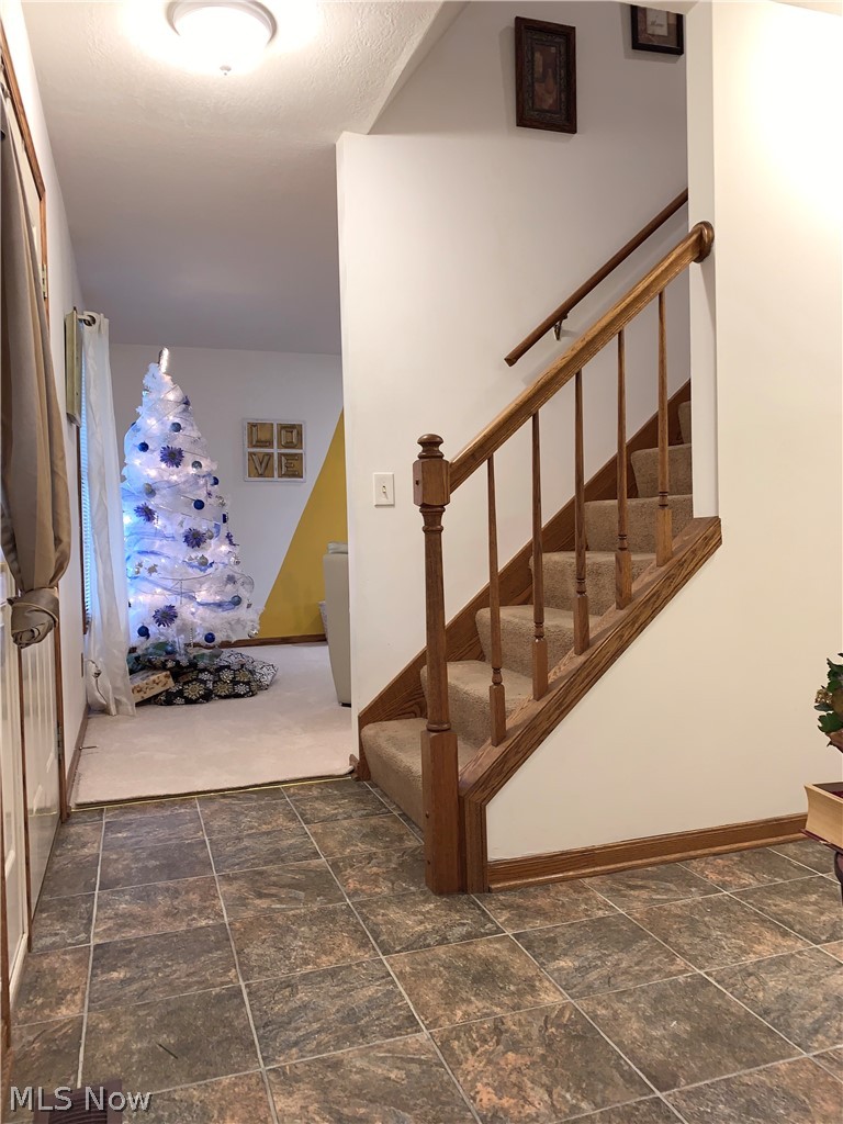 1409 Bravado Road Southwest Canton, OH 44706 - Photo 10 of 35 Gallery Image 10