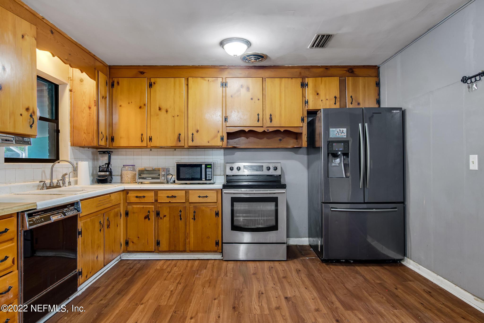2805 Adele Road Jacksonville, FL 32216 - Photo 17 of 66 DSC_2166_HDR01