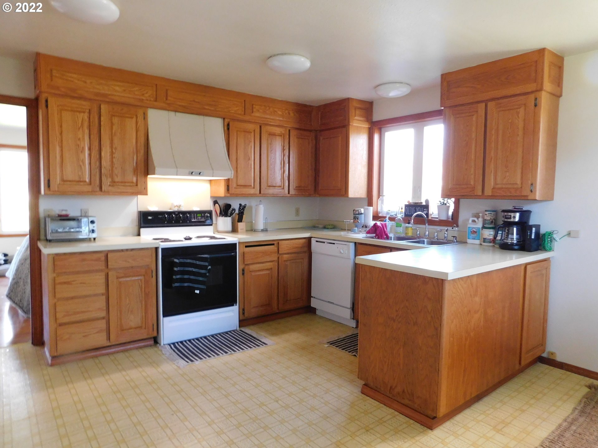 52686 Reedsford Road Myrtle Point, OR 97458 - Photo 9 of 32 Gallery Image 9