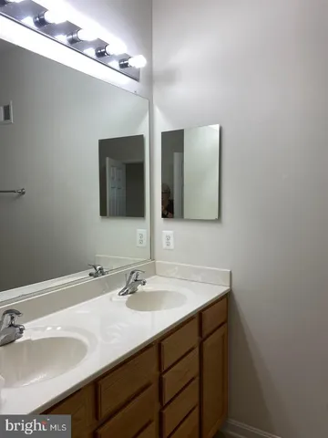 $2,800 | 9543 Center Street, Manassas, VA 20110