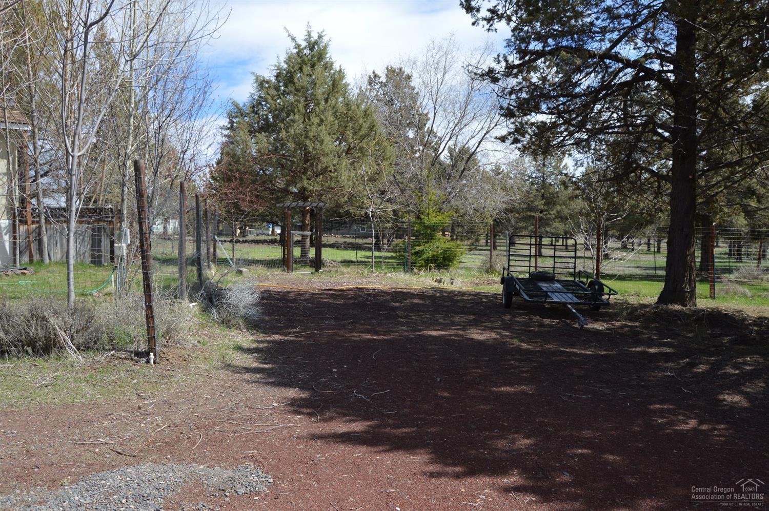 8280 Southwest Crater Loop Road Terrebonne, OR 97760 - Photo 19 of 25 This area is the RV pad. To the left yo