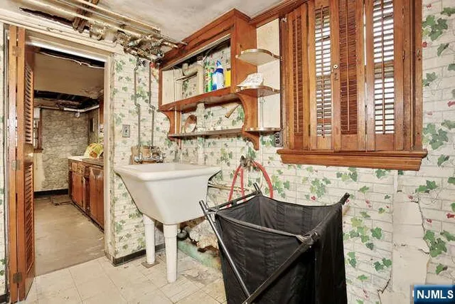 $895,000 | 75 Cleveland Street, Hackensack, NJ 07601