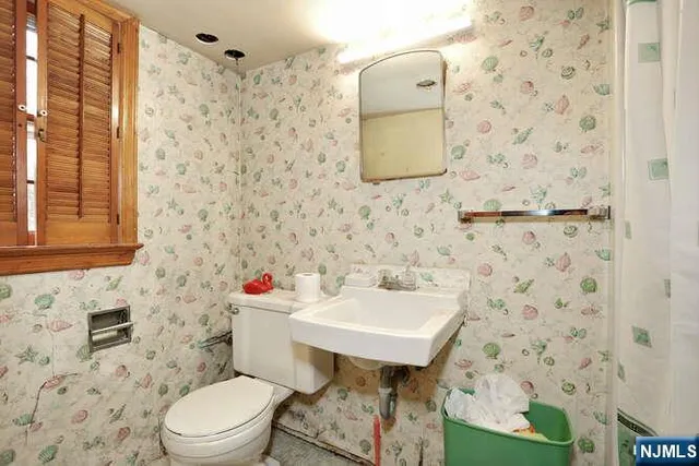 $895,000 | 75 Cleveland Street, Hackensack, NJ 07601