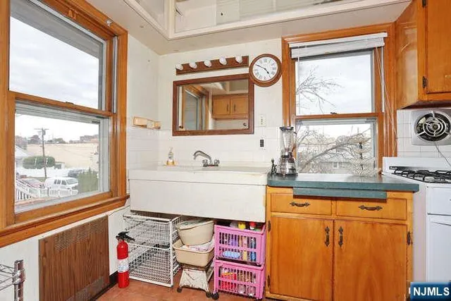 $895,000 | 75 Cleveland Street, Hackensack, NJ 07601