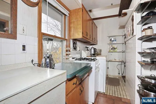 $895,000 | 75 Cleveland Street, Hackensack, NJ 07601