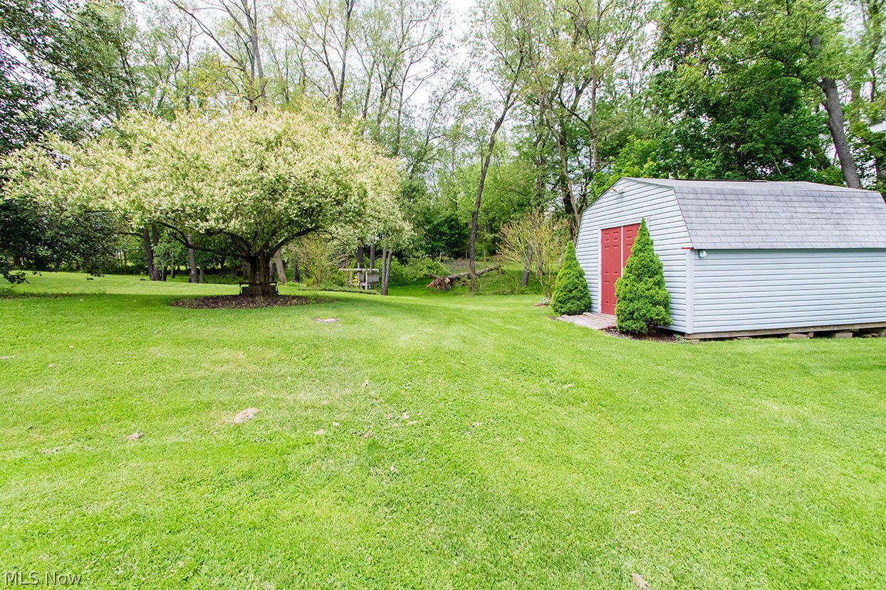 4054 South Medina Line Road Barberton, OH 44203 - Photo 33 of 38