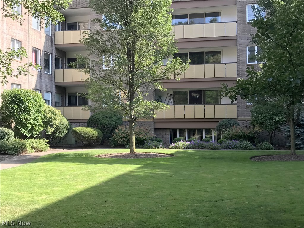 3701 Mayfield Road, Unit 211 Cleveland Heights, OH 44121 - Photo 35 of 35 View of Courtyard in Rear of Building