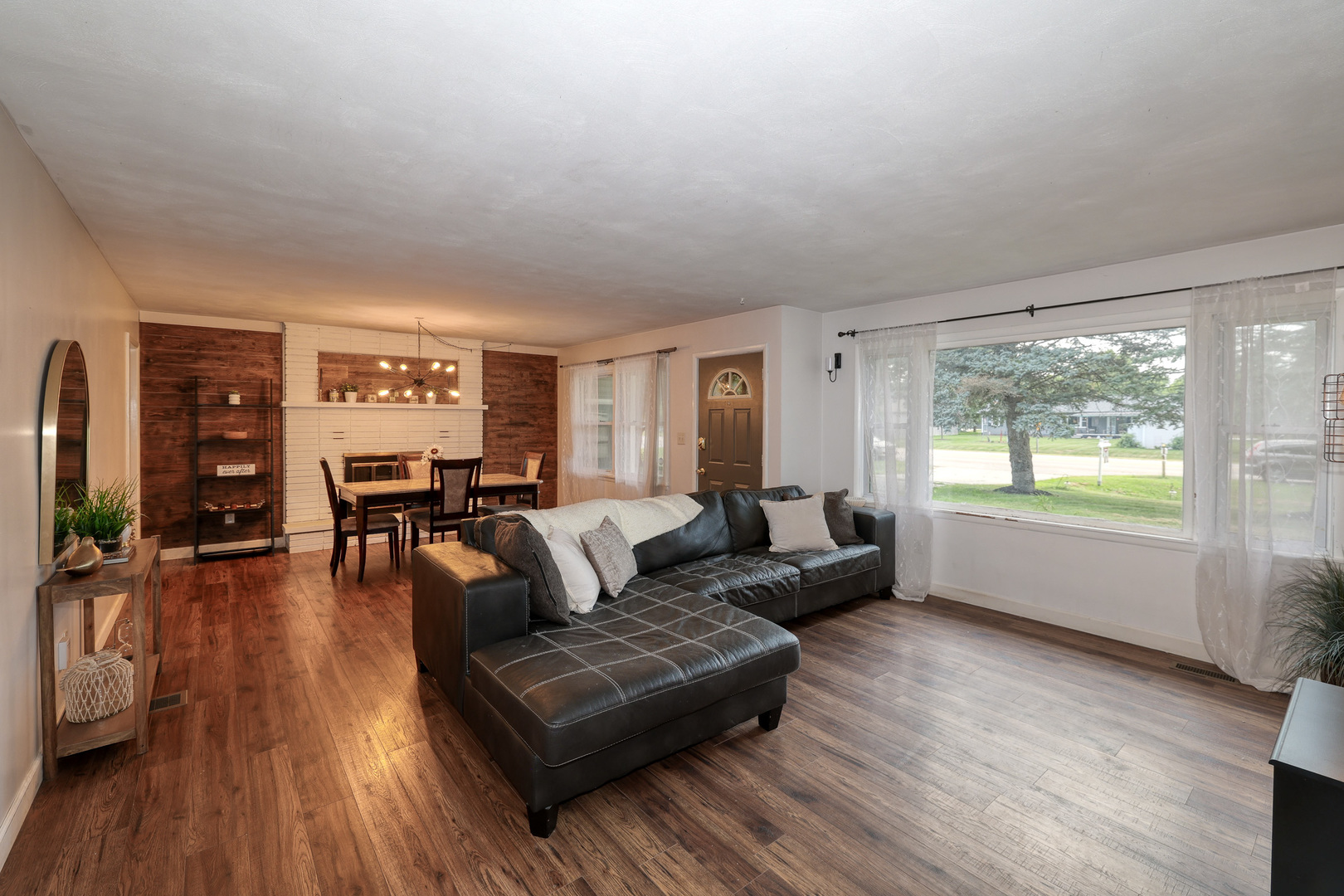 1340 North Main Street Sycamore, IL 60178 - Photo 3 of 32