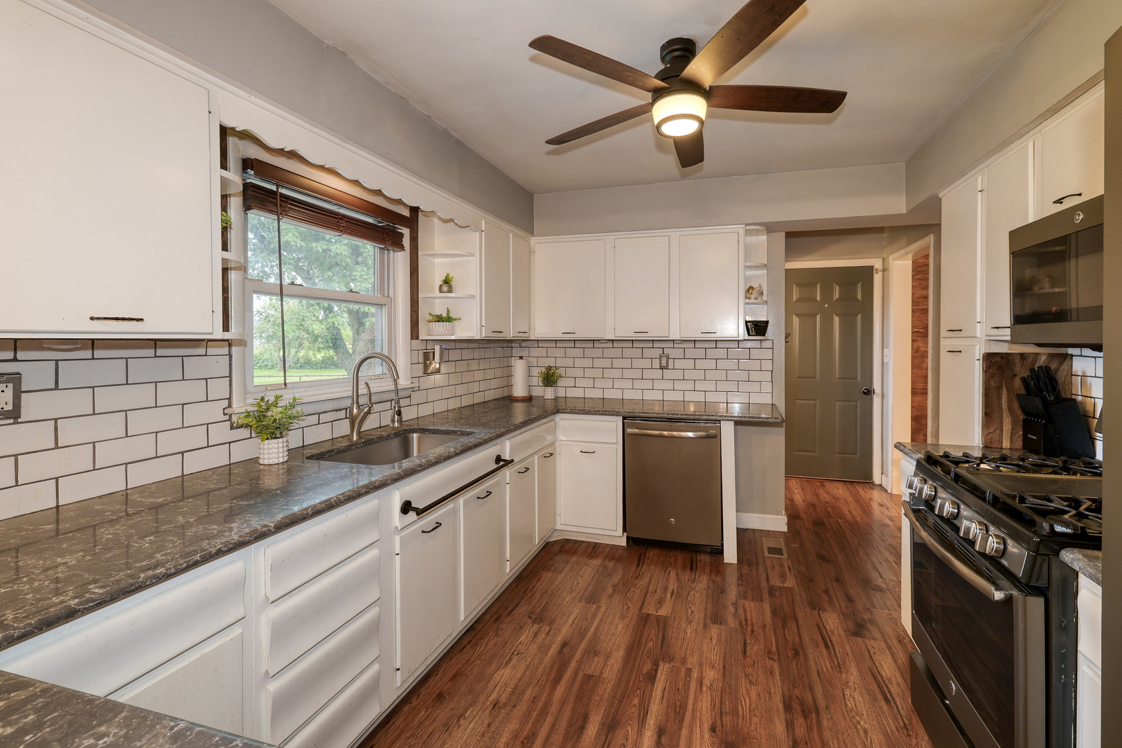 1340 North Main Street Sycamore, IL 60178 - Photo 7 of 32